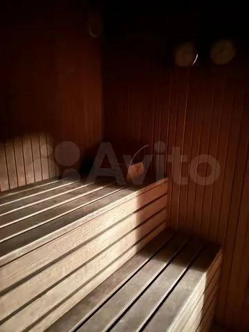 Есть в квартире и сауна  | Источник: Avito.ru