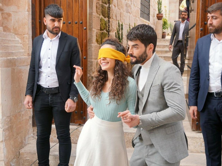 Опасные иллюзии: 5 вредных установок о любви, которые нам навязывают турецкие сериалы