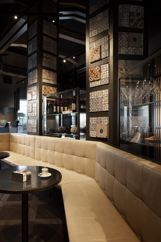Новое кафе-бар Miscela d'Oro по дизайну Пьеро Лиссони