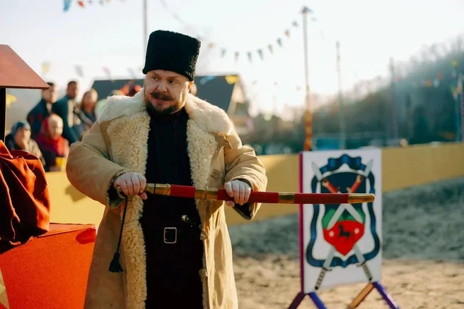 Андрей Трегубов на съемках сериала | Источник: Телеканал ТНТ