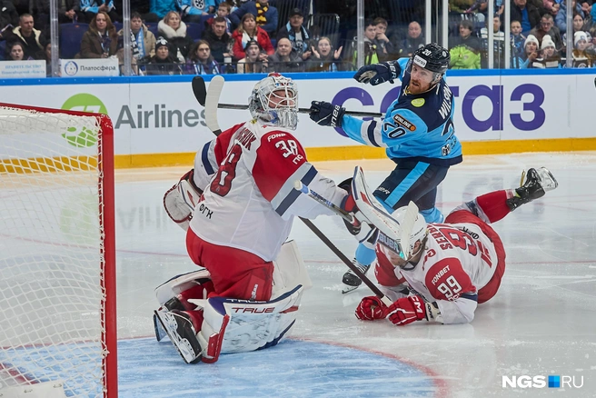 На 54-й минуте Гернат оформил дубль | Источник: Александр Ощепков / NGS.RU