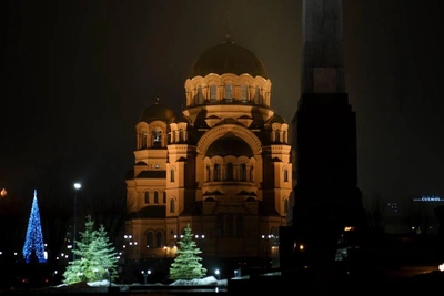 Volgograd Photographer Presents Winter Evening Series