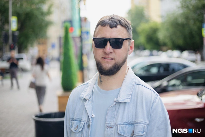 Александр не согласен с Ксенией, каждый сам решит, когда ему вступать в брак | Источник: Алина Скитович / NGS.RU