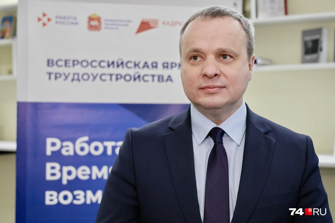 Руководитель областного центра занятости Александр Шегуров заявил об индивидуальной работе с теми, кто ищет и предоставляет работу | Источник: Наталья Лапцевич