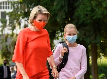 Королева Матильда и принцесса Элеонора в Везембеке-Оппеме