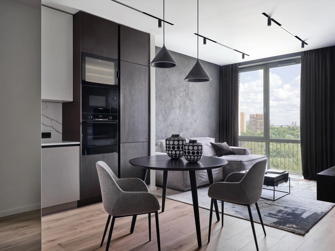 Кухня-гостиная. Диван и стол, SKDesign. Обеденные стулья, Barcelona Design. Ковер, Dovlet House. Паркет, «Косвик». | Источник: Ник Руденко. Стиль: Ирина Темнова