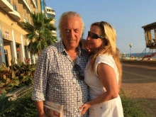 50-летнюю жену Ильи Резника в бикини сравнили с древнегреческой богиней