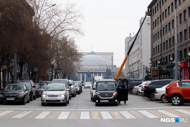 Пешеходная улица Ленина вызывает много обсуждений  | Источник: Андрей Бортко / NGS.RU
