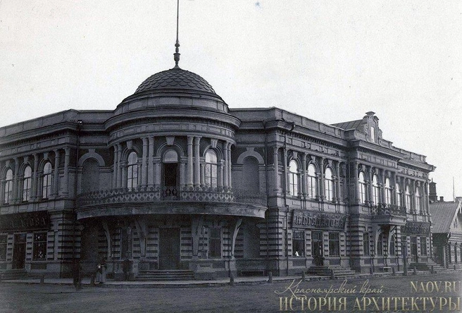 Дом Гадалова в начале прошлого века | Источник: История архитектуры Красноярский край / naov.ru