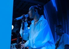 Мари Краймбрери вспомнила о прошлом, Серябкина анонсировала дуэт с Киркоровым: фестиваль «Новое Радио ДВИЖ»