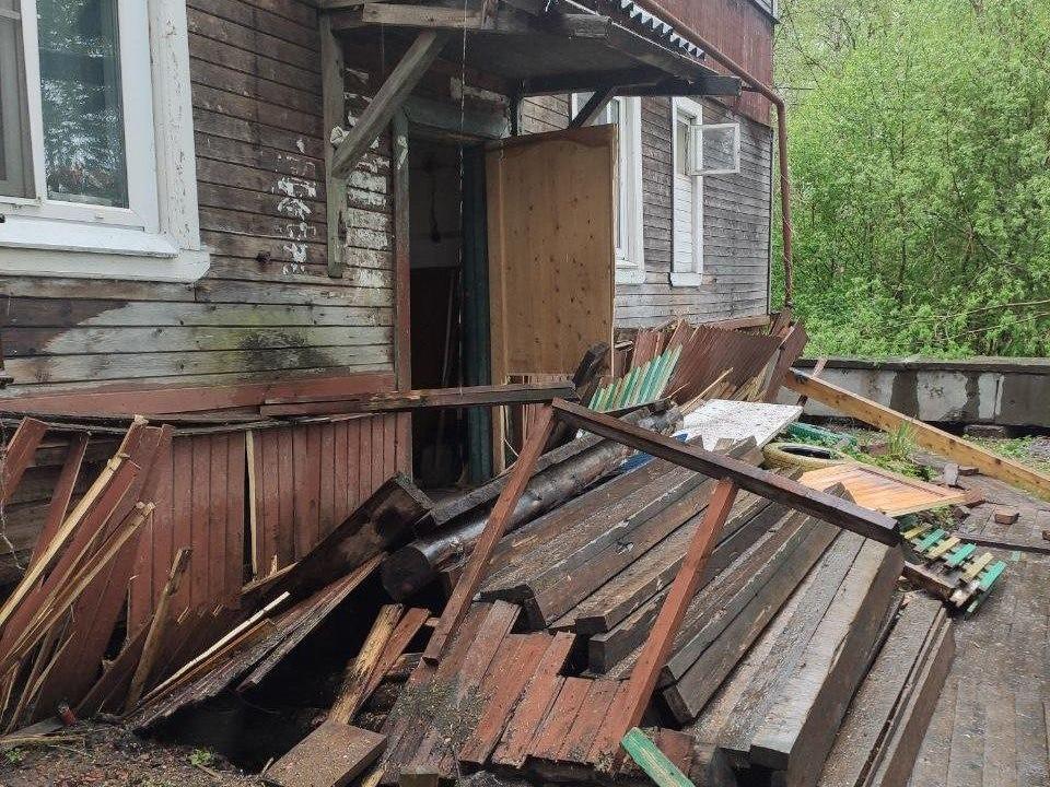 После схода со свай дома в Архангельске возбудили уголовное дело