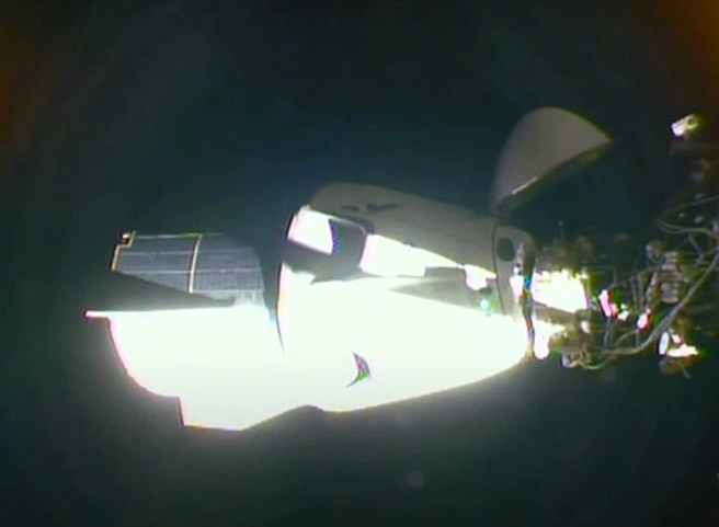 Crew Dragon успешно пристыковался к МКС | ya62.ru