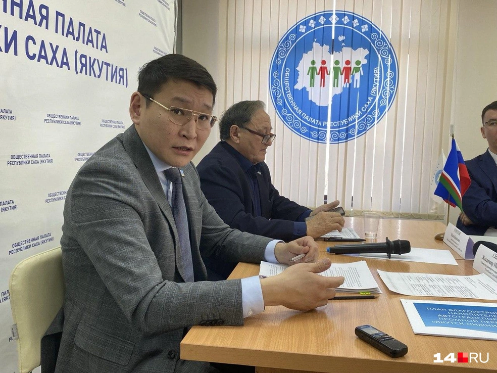 Министр транспорта Якутии Владимир Сивцев денег на субсидии для пассажиров не нашел | Источник: Надежда Ефимова / 14.RU