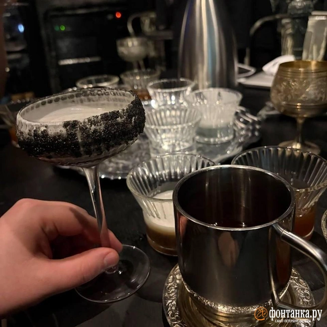 Земля, баня и бетон. Показываем меню кофейни Покраса Лампаса перед открытием | Источник: Федор Данилов / FONTANKA.RU