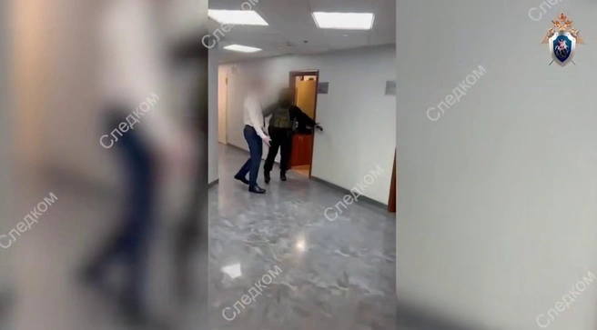 52 человека, 19 миллионов и обыски в Москве и Петербурге. В СК раскрыли детали многолетней коррупционной схемы в РЖД | Источник: Официальный канал Следственного комитета Российской Федерации