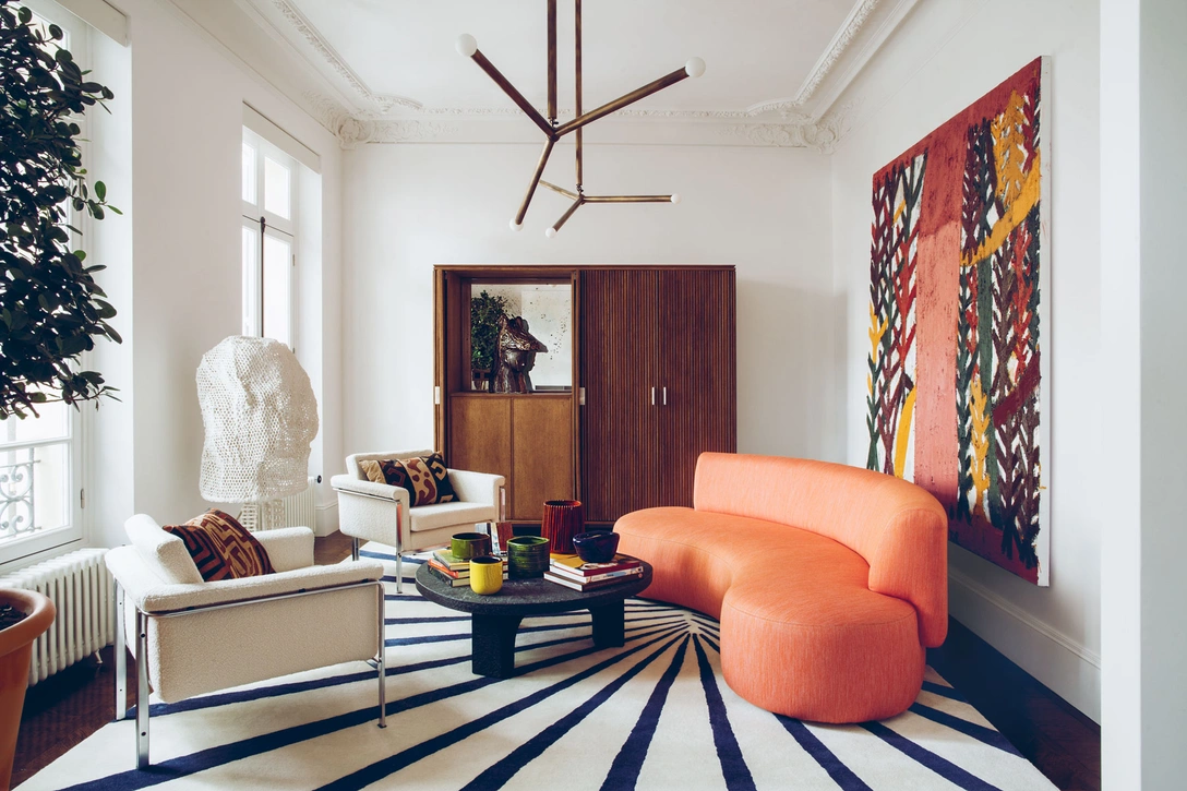 Гостиная. Диван, Christophe Delcourt. | Источник: Матье Сальваинг