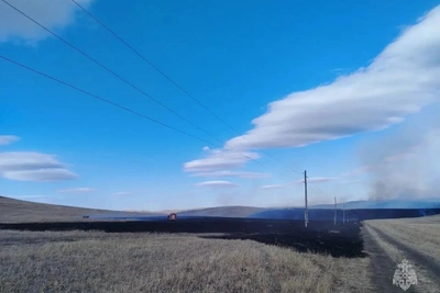 В Забайкалье легковой автомобиль опрокинулся на трассе, есть погибший