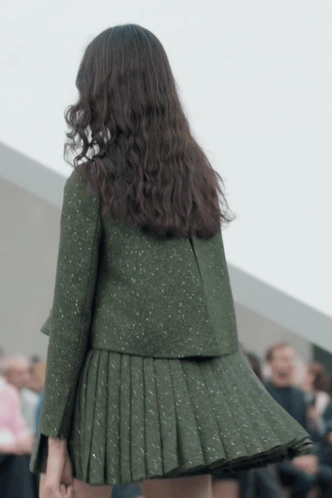 «Подол» на жакете Dior