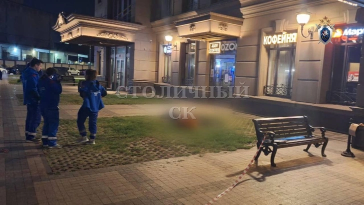 Доктор выпал из окна 18 этажа
