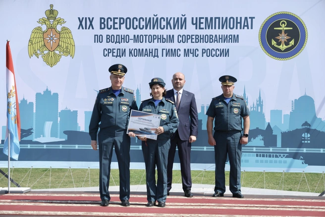 МЧС России уделяет особое внимание обеспечению безопасности на водных объектах | Источник: Иван Макеев / Пресс-служба правительства Самарской области
