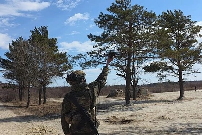 Первокурсники ДВОКУ приступили к практике пилотирования дронов