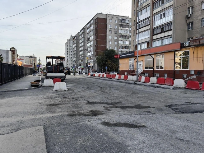 На место работ привезли строительную технику  | Источник: Павел Красоткин / 72.RU 
