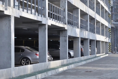 Суд обязал снести незаконный паркинг во Владивостоке