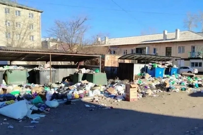 В Борзе мусор вывозят в две смены