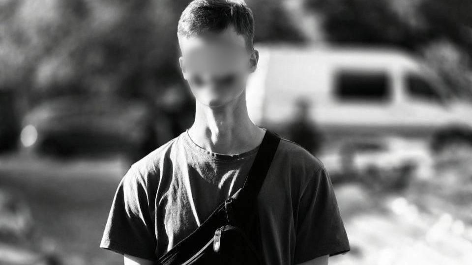 «Правда в том, что он умер»: в парке Москвы нашли тело 22-летнего студента ВГИКа с ножевыми ранениями 