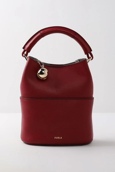 Вне офиса: как деловой стиль стал частью повседневной моды и культуры