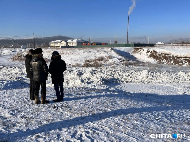 Вспаханная наледь в Большой Туре. Русло глубокое, и никакой угрозы тут нет | Источник: Александр Хамраев / CHITA.RU