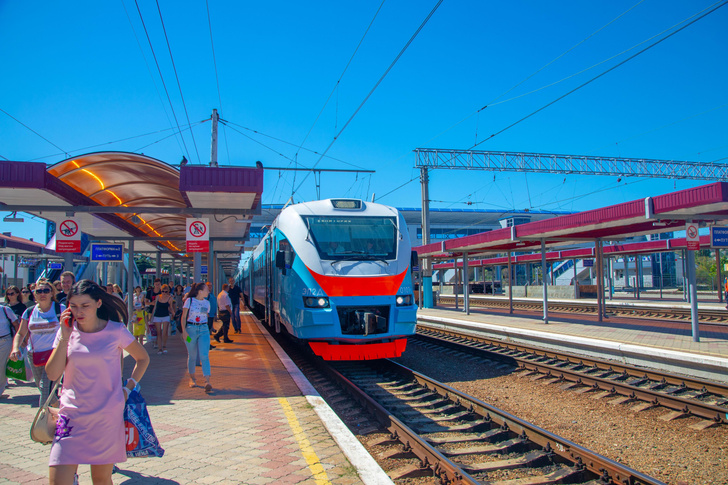 Разлетаются как горячие пирожки: 7 советов по покупке билетов на поезд в Крым