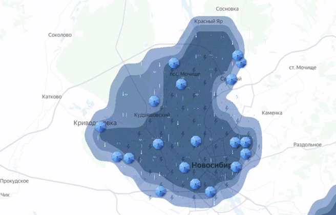 «Море на Кошурникова»: в Новосибирск пришел сильный ливень — хроника | Источник: «Яндекс. Погода»