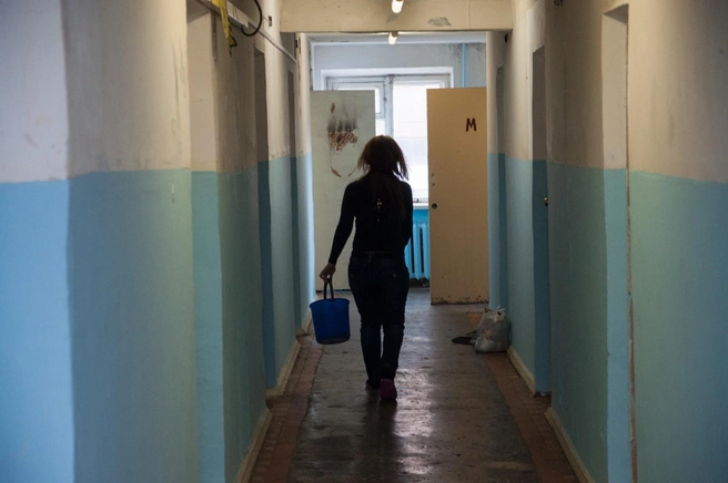 Тяжело уживаться с токсичными соседями — но, используя четкие границы и здравый подход, можно минимизировать их негативное влияние на вашу жизнь | Источник: Артём Устюжанин / E1.RU