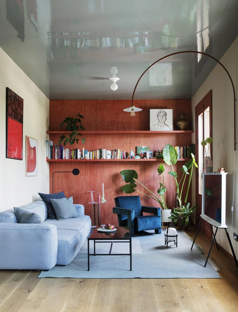 Разноцветная квартира в Мадриде по проекту студии Plutarco | Источник: Херман Сайнс