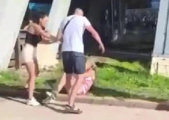 Пострадавшая женщина не участвовала в потасовке | Источник: Сочи№ 1 / T.me