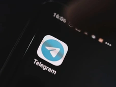Роскомнадзор ограничил звонки в Telegram и WhatsApp*