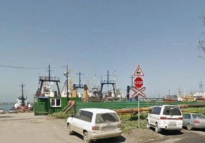 Моряков с траулера «Дальний Восток» доставили на Сахалин | ya62.ru