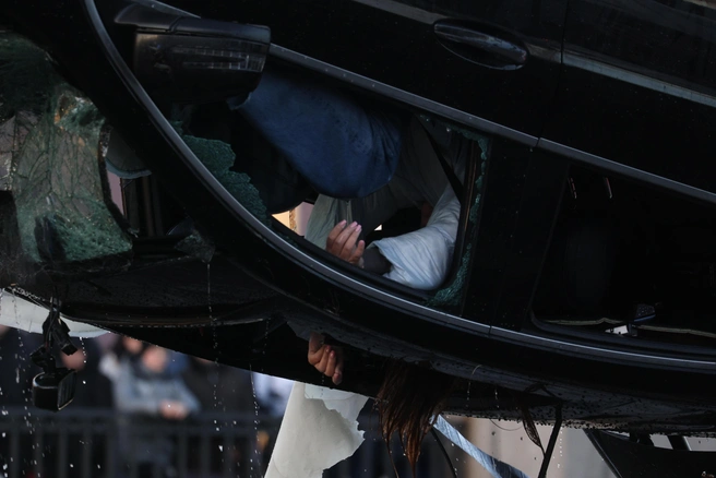 Водитель врезался в столб | Источник: Сергей Михайличенко / FONTANKA.RU