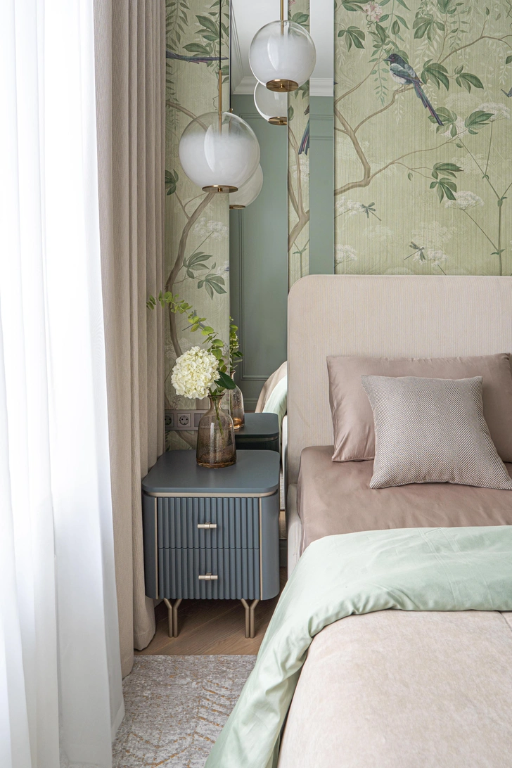 Обои, Affresco. Кровать, Ideal Beds. | Источник: Юлия Кирильчева