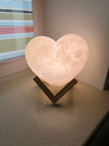 Светильник «Сердце» беспроводной на подставке