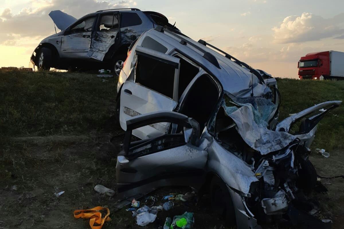 Дети после аварии волгоград. ДТП на трассе Сызрань Волгоград. Авария Волгоград Сызрань.