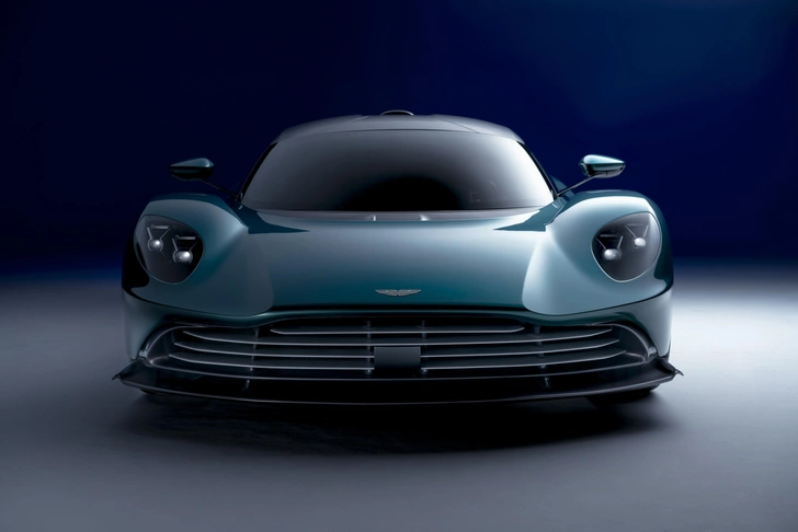 Aston Martin Valhalla: главный британский долгострой готов. Почти