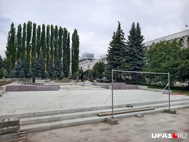 Можно на герб Уфы теперь поместить плитку | Источник: Булат Салихов / UFA1.RU