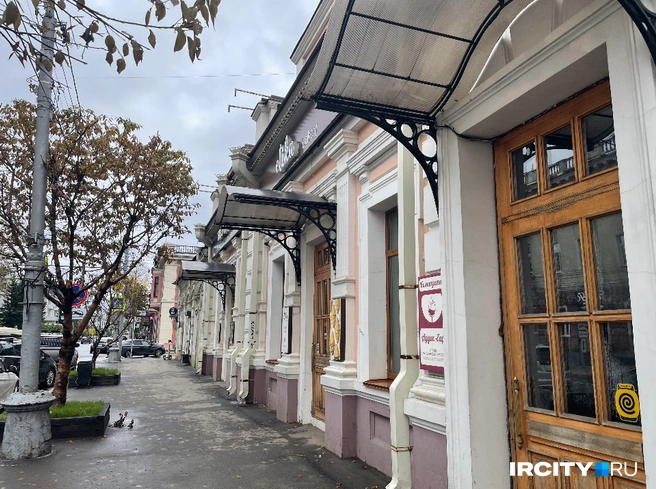 Одна из главных причин, почему отсюда ушли яркие заведения,&nbsp;— это рост арендной платы | Источник: Екатерина Шанк / IRCITY.RU
