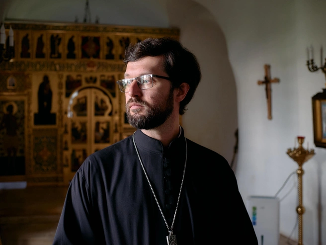 Александр захотел связать жизнь с церковью с подросткового возраста | Источник: Евгений Кудрявцев / 76.RU 