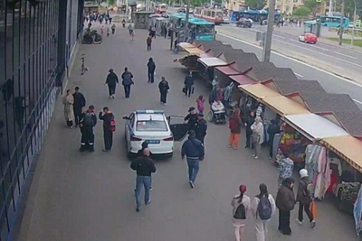 Погром на ярмарке у метро Академическая: полиция увезла женщин