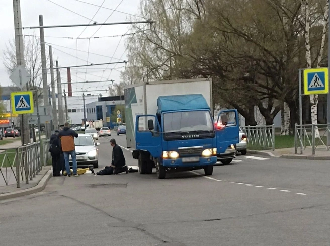 Электросамокатчик попал в больницу после ДТП на Серебристом бульваре | Источник: Мегаполис | ДТП и ЧП | Санкт-Петербург | Питер
