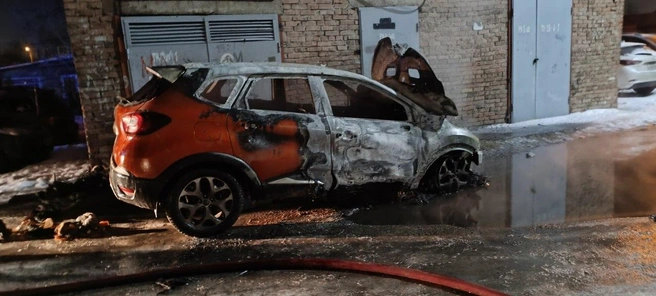 Машина выгорела полностью | Источник: Марина Якубенко / Telegram