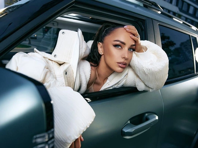 После родов Мари Краймбрери впервые полюбила свое тело — в том числе благодаря поддержке любимого | Источник: marikraimbrery / Instagram (экстремистская организация, деятельность запрещена на территории РФ)